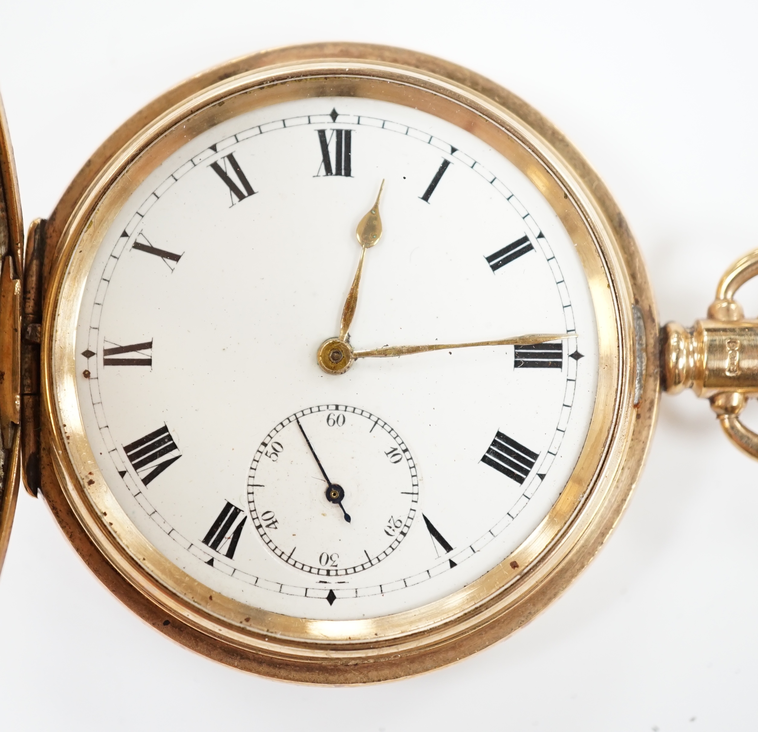 A George V 9ct gold keyless hunter pocket watch, with Roman dial and subsidiary seconds, case diameter 50mm, gross weight 107 grams.